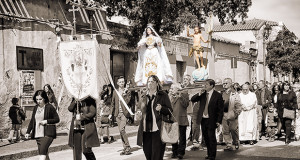 Foto alla Processione in occasione della Pasqua di Risurrezione rito de S'incontru - Settimo San Pietro - 27 Marzo 2016 - ParteollaClick