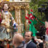 Foto di Sant'Efisio che viene portato a spalla per il cambio di decoro presso la Chiesetta Sant'Efisio della Casa Ballero - 360ª Festa di Sant'Efisio - Sardegna, Cagliari - Maggio 2016 - ParteolalClick