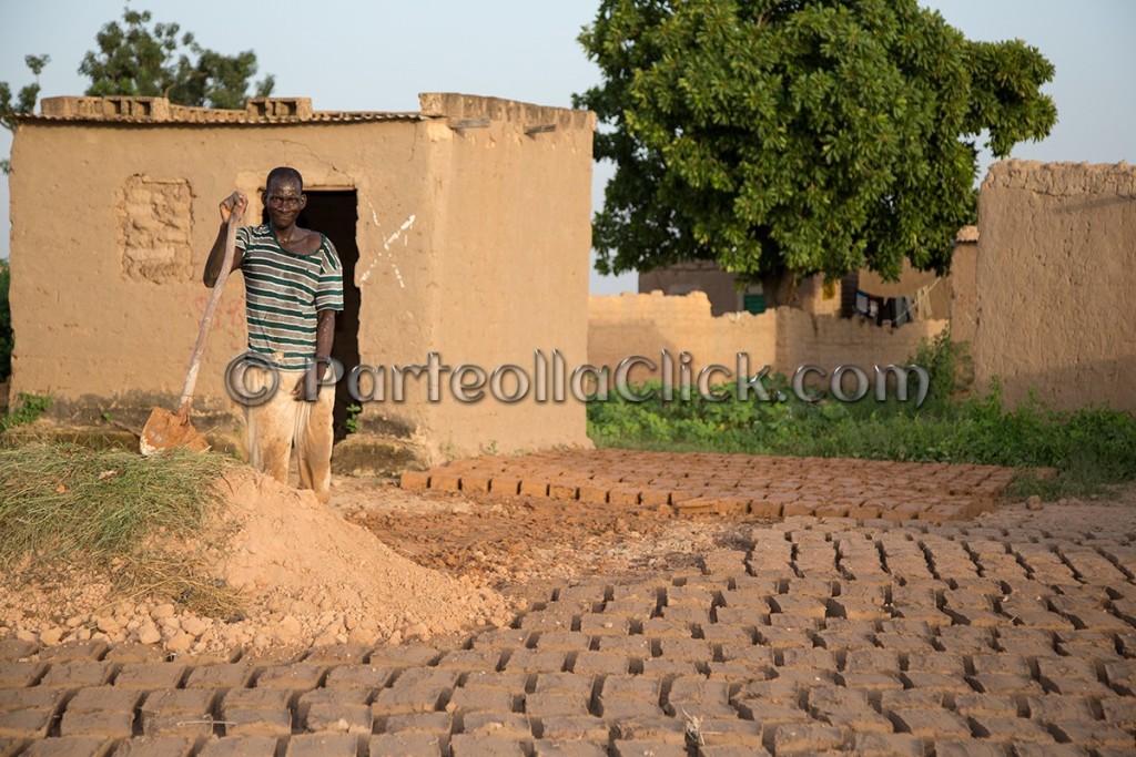 319 Ouagadougou, la Sardegna abbraccia l'Africa - Burkina Faso - Settembre 2015 - ParteollaClick